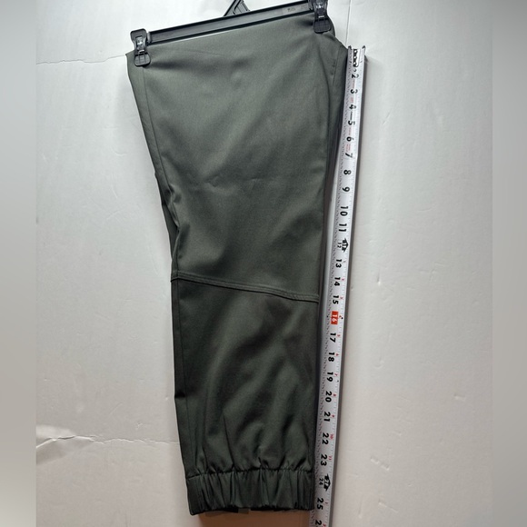 INC International Concepts Olive Jogger Pants - Picture 12 of 13